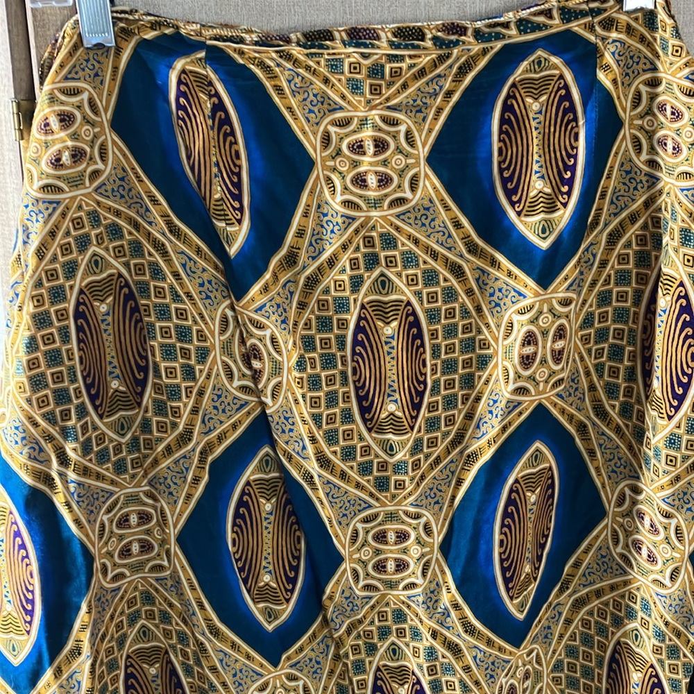 FINAL MARKDOWN Fire Studio Blue and Gold Patterned boho look wrap style skirt 1X - Picture 8 of 12